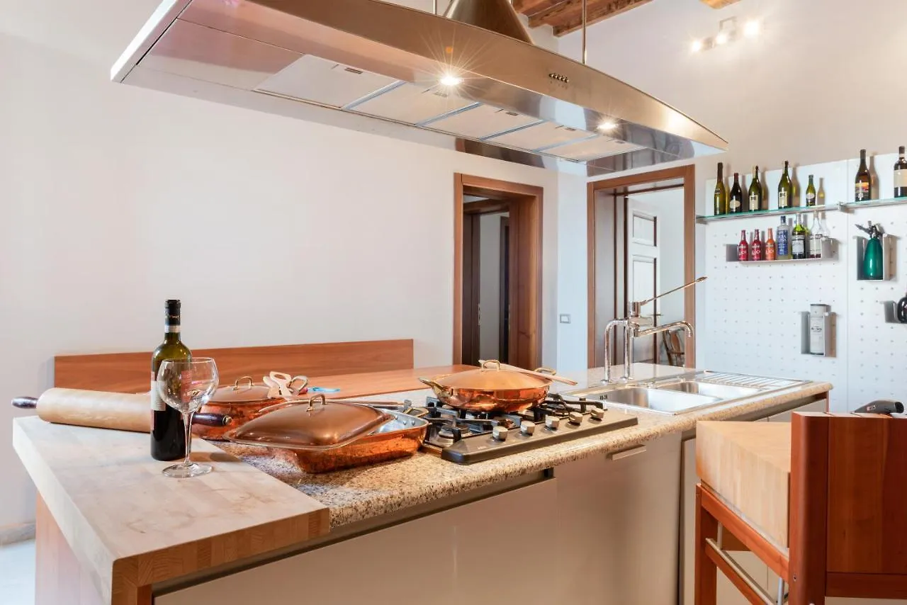 Exclusive Corso Italia Penthouse Apartment Pisa