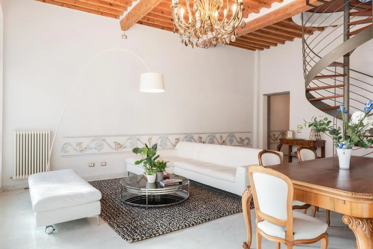 Exclusive Corso Italia Penthouse Apartment Pisa